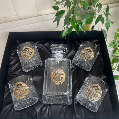 Набор со штофом МВД: Штоф Таймлесс, 4 бокала для виски с накладками в черной коробке