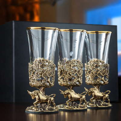 Набор 3 лафитника "Бык", в черной подарочной упаковке.