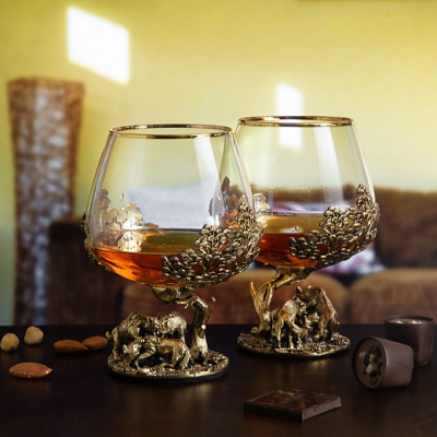 Набор 2 бокала для коньяка "Волки", в шкатулке из массива
