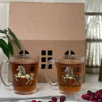 Набор из 2-х чашек с накладками Огненная Лошадь в упаковке Домик