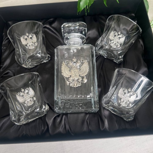 Набор со штофом Герб: Штоф Таймлесс, 4 бокала для виски с накладками в черной коробке