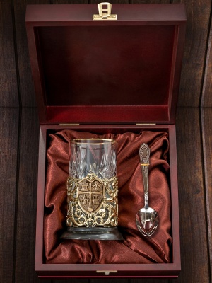 Подстаканник Настоящий мужчина в деревянной шкатулке