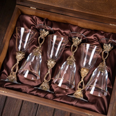 Набор для вина из 6 бокалов "Романтик" в деревянной шкатулке