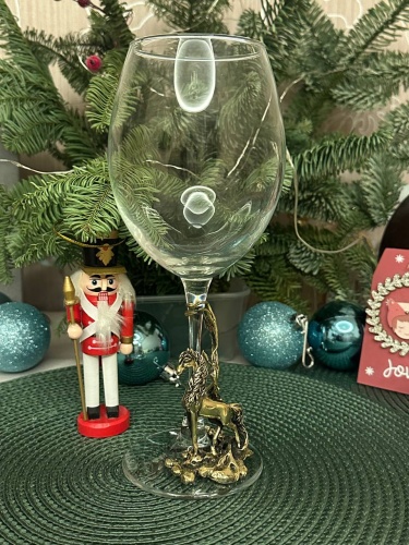 Бокал для вина со статуэткой Лошадь в картонной коробке