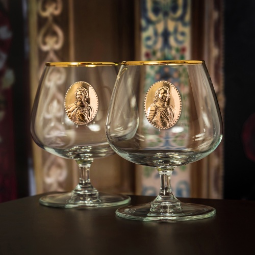 Набор 2 бокала для коньяка  с накл."Петр I " и нак. "Екатерина II " в черной подарочной коробке