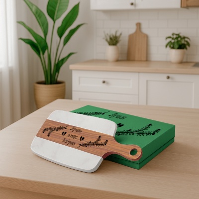 Разделочная доска подарочная "Лучшая в мире бабушка" в подарочной коробке