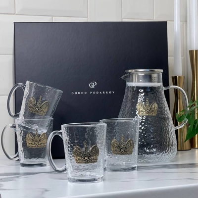 Чайный набор Чаепитие по-царски: чайник , 4 кружки с накладками Корона в черной коробке