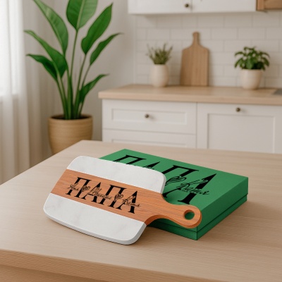 Разделочная доска подарочная "Папа Аня Михаил Катя" в подарочной коробке