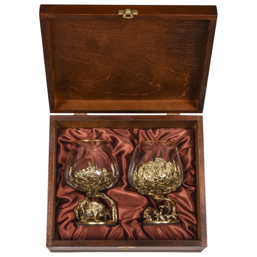 Набор 2 бокала для коньяка "Охота на Вепря" и "Охота на Кабана", в шкатулке из массива