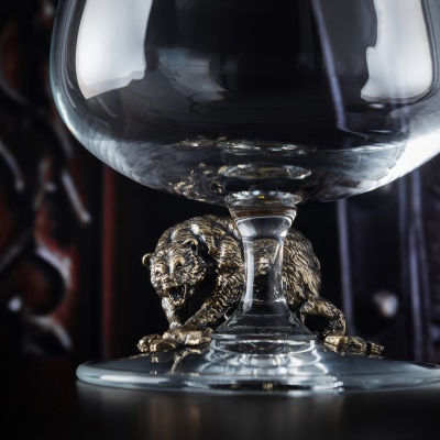 Подарочный набор из 4 бокалов для коньяка "Медведь Гризли" в подарочной коробке