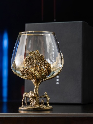 Бокал для коньяка Охота на Лося 420 мл в подарочной коробке