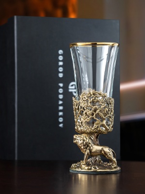 Лафитник "Лев", в черной подарочной упаковке.