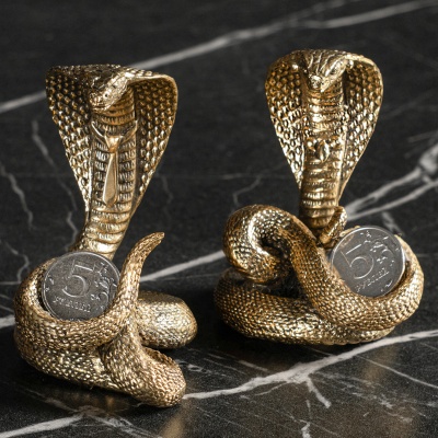 Набор 2 статуэтки "Змея" и "Змей" с монеткой, в пакете/блистере