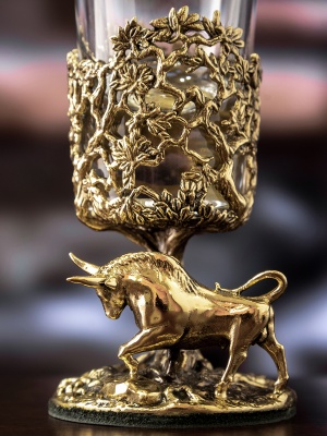 Набор 3 лафитника "Бык", в черной подарочной упаковке.