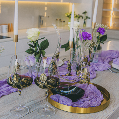 Подарочный набор из 2 бокалов для вина и декантера "Ирис" в подарочном чемодане