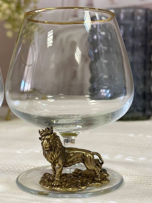 Подарочный бокал для коньяка "Лев с короной" в картонной коробке