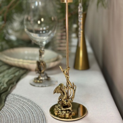 Подсвечник металлический малый Дракониха в транспортной коробке