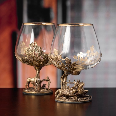 Набор 2 бокала для коньяка "Охота на Оленя" и "Охота на Лося", в коробке из дизайнерского картона