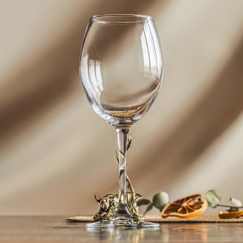 Набор бокалов для вина "Телец" в картонной коробке