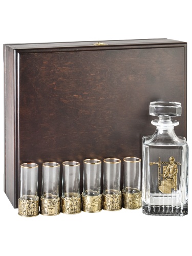 Набор Штоф "TImeless",накл."Строитель" латунь,новая,и 6 стопок патрон "Строитель", в дер.шк.