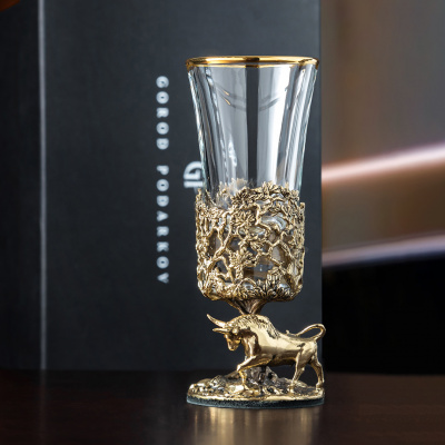 Лафитник "Бык", в черной подарочной упаковке.