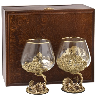 Набор 2 бокала для коньяка "Охота на Кабана" и "Охота на Медведя", в шкатулке из массива